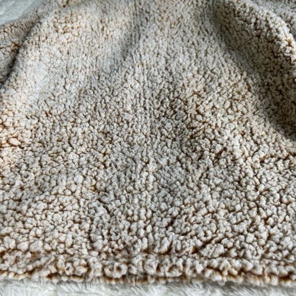 Sweatshirt - Picture 4 of 6